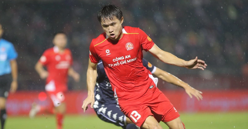 khong-minh-gia-bao-chien-binh-moi-trong-mat-hlv-kim-sang-sik