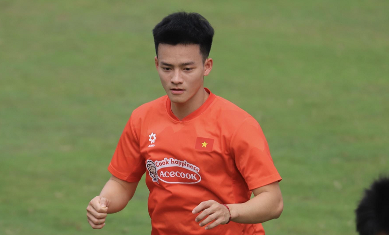 thanh-nhan-chi-ra-hai-doi-thu-nang-ky-nhat-nhung-khang-dinh-u22-viet-nam-phai-tu-vuot-gioi-han